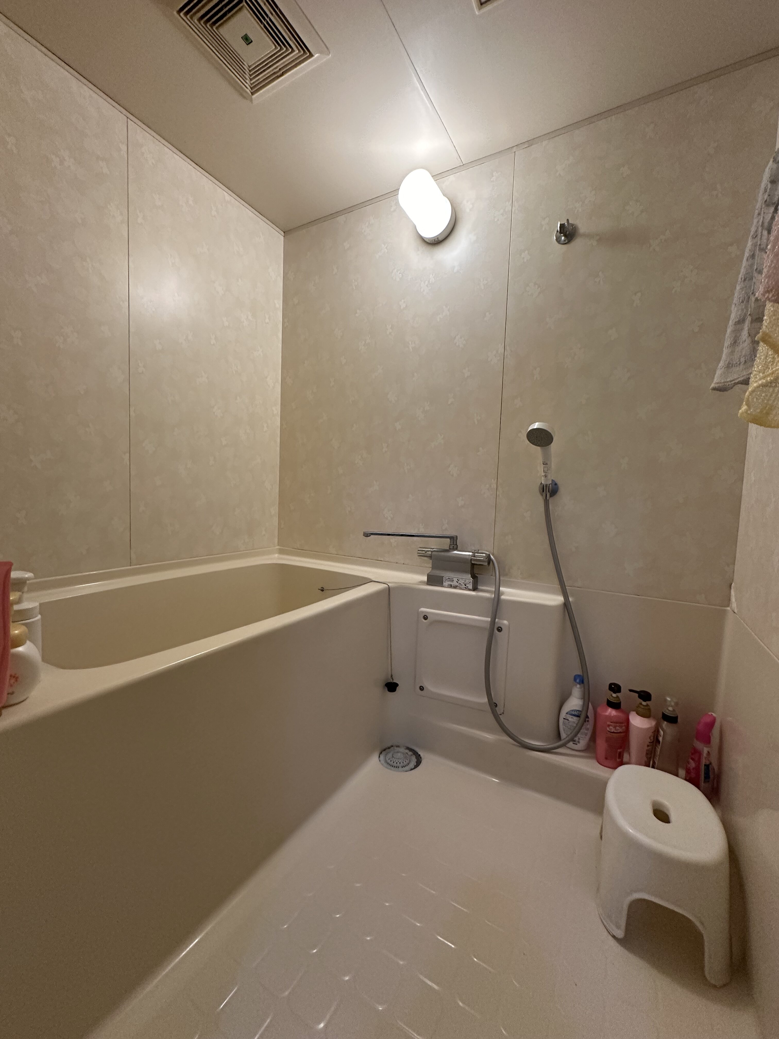 大阪市　お風呂リフォーム施工前